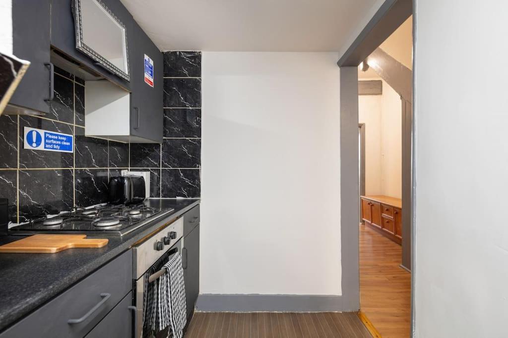 2A - Bright & Airy 2 Bed Flat - 20 Mins To Central London Exterior photo